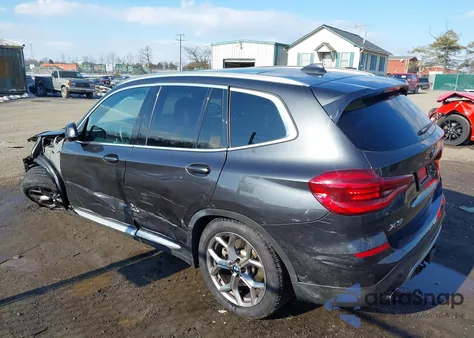 2021 BMW X3 xDrive30I z USA, uszkodzony, nr VIN 5UXTY5C00M9G76160